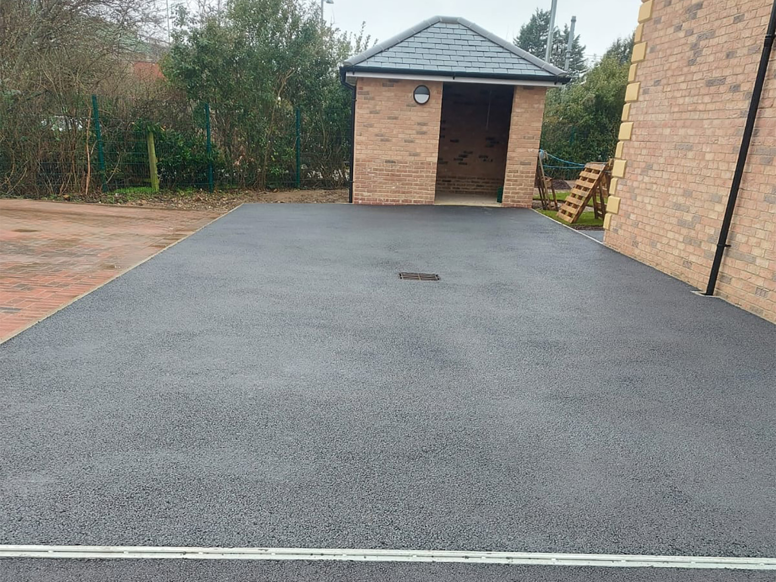 Right Choice Property Maintenance - Tarmac Driveways Cambridge & Ipswich