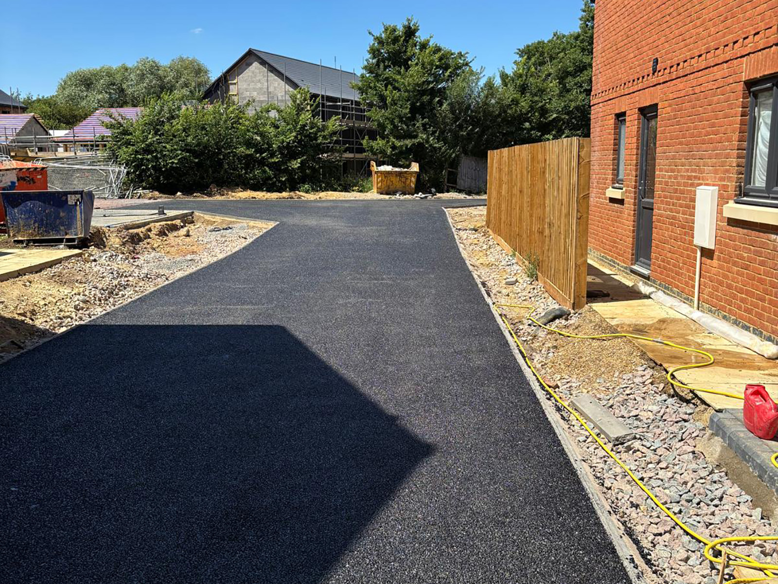 Right Choice Property Maintenance - Tarmac Driveways Cambridge & Ipswich