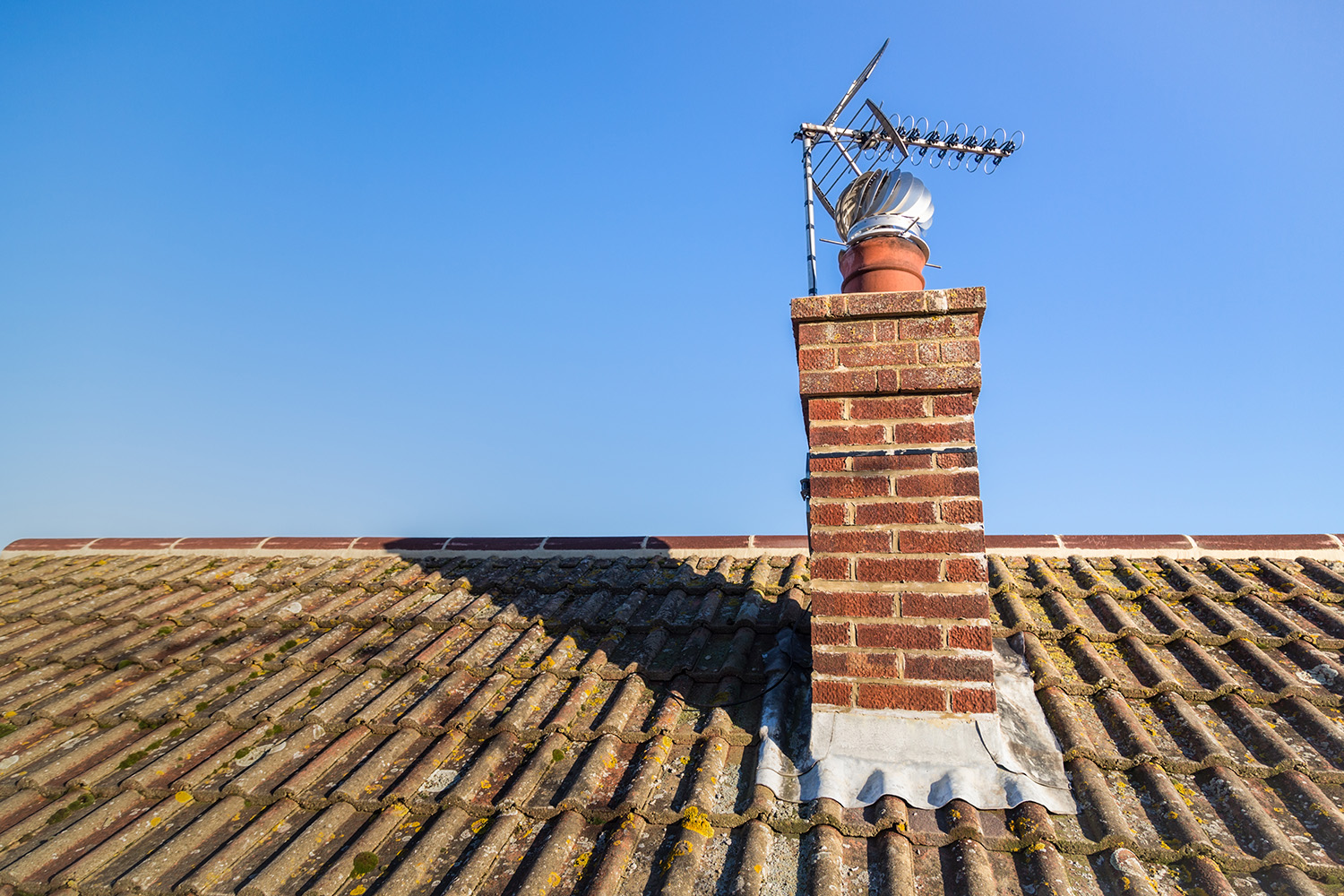 Chimney, Guttering & Soffits